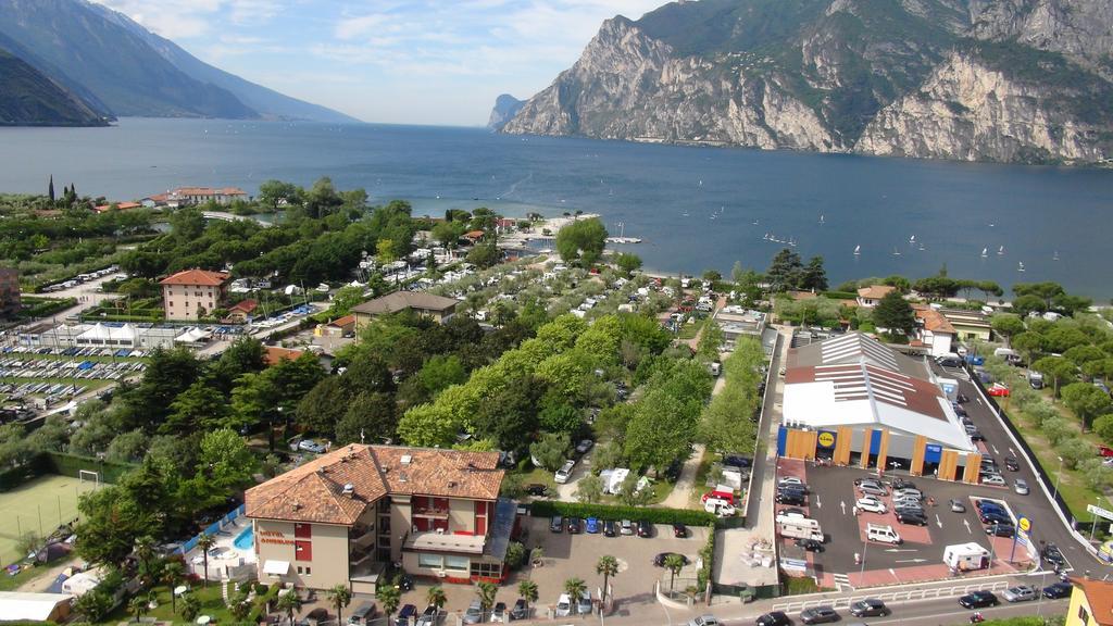 Villa Linfano Torbole Sul Garda Екстериор снимка